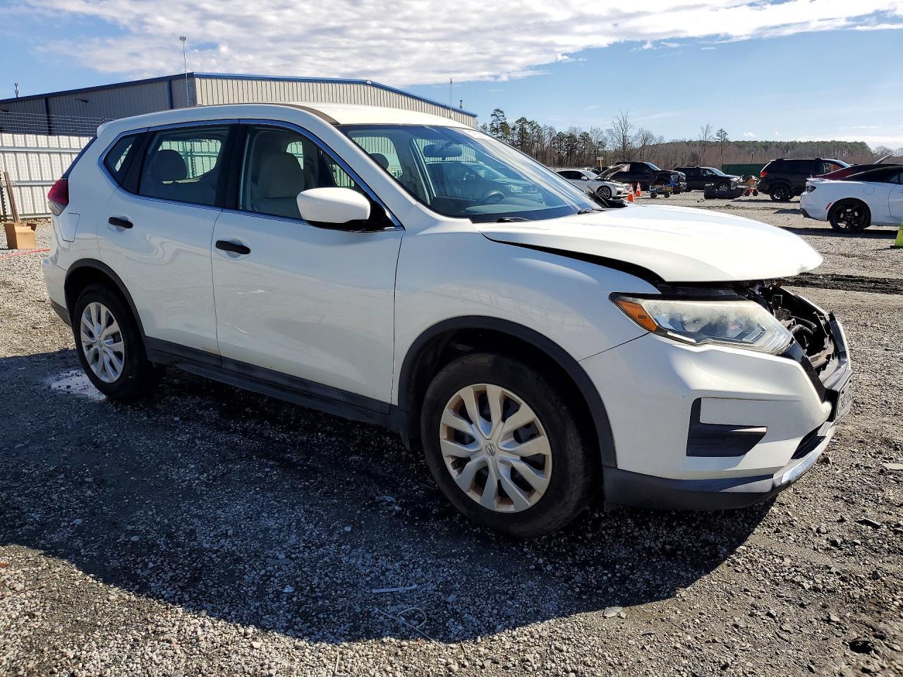 2017 Nissan Rogue S - zdjęcie 4