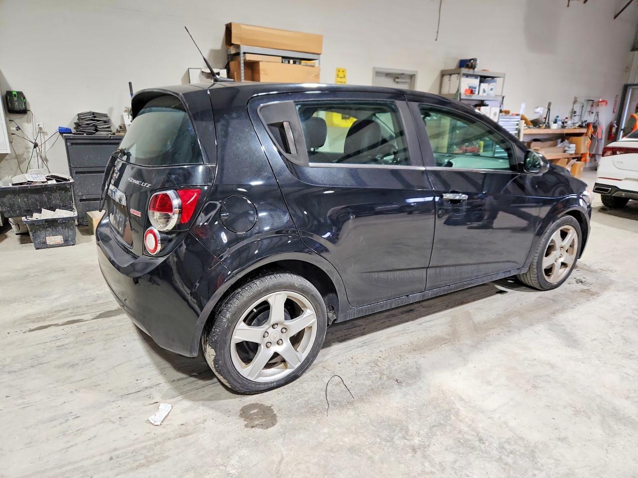 2014 Chevrolet Sonic - zdjęcie 3