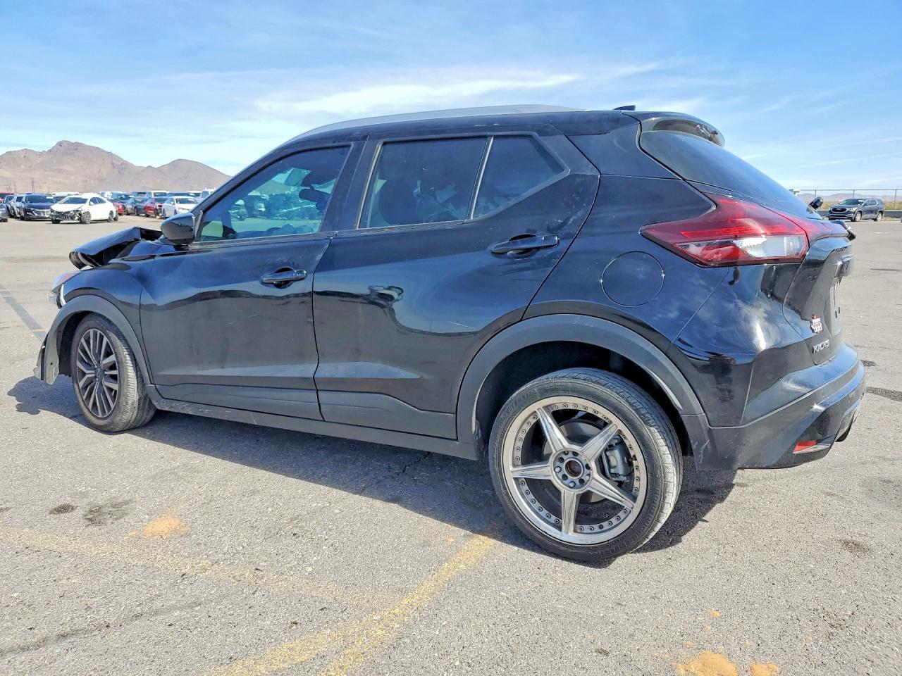 2022 Nissan Kicks Sv - zdjęcie 2