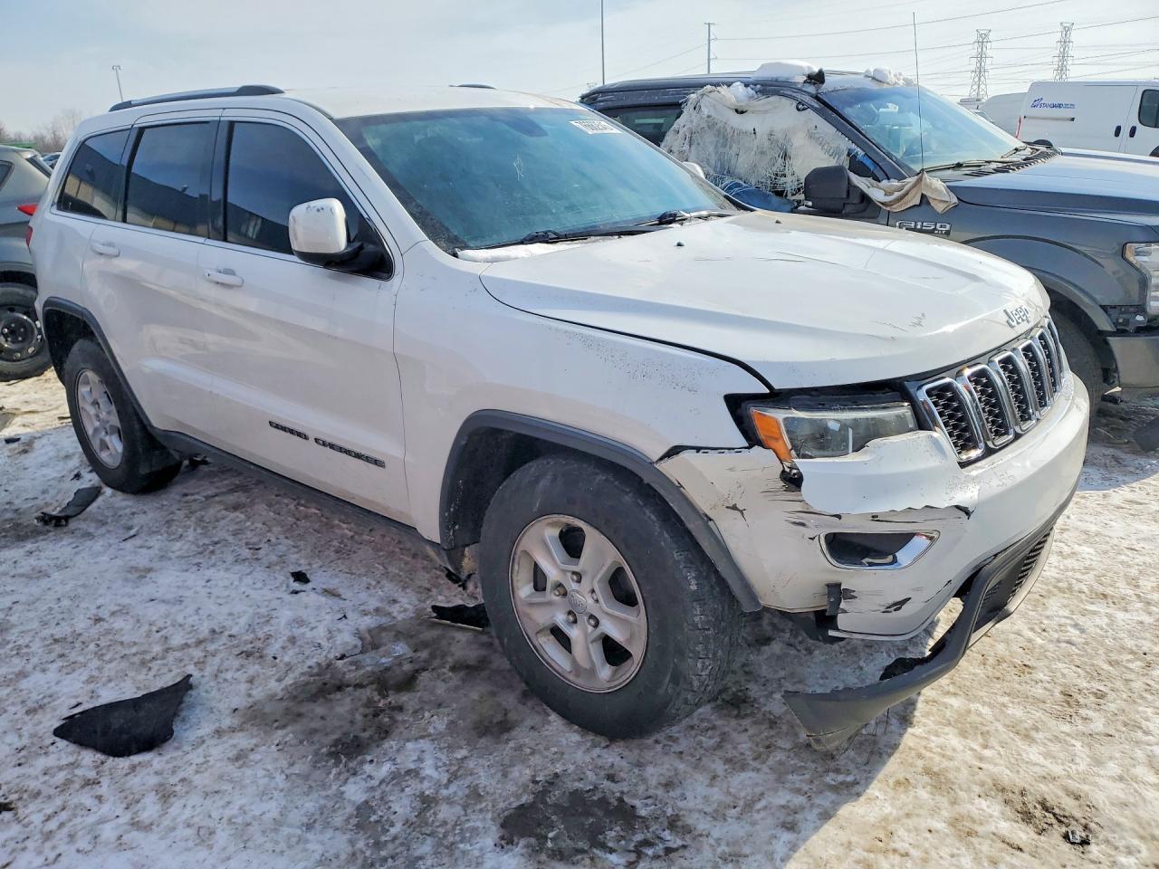 2017 Jeep Grand Cherokee Laredo - zdjęcie 4