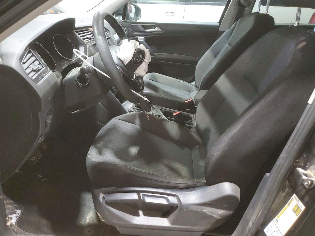 2020 Volkswagen Tiguan S - zdjęcie 7