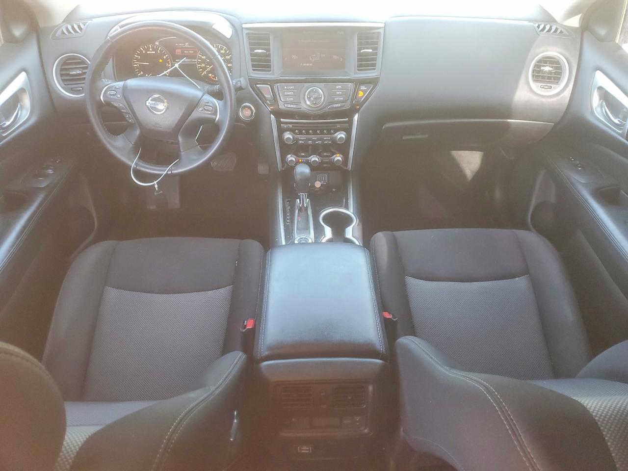 2018 Nissan Pathfinder S - zdjęcie 8