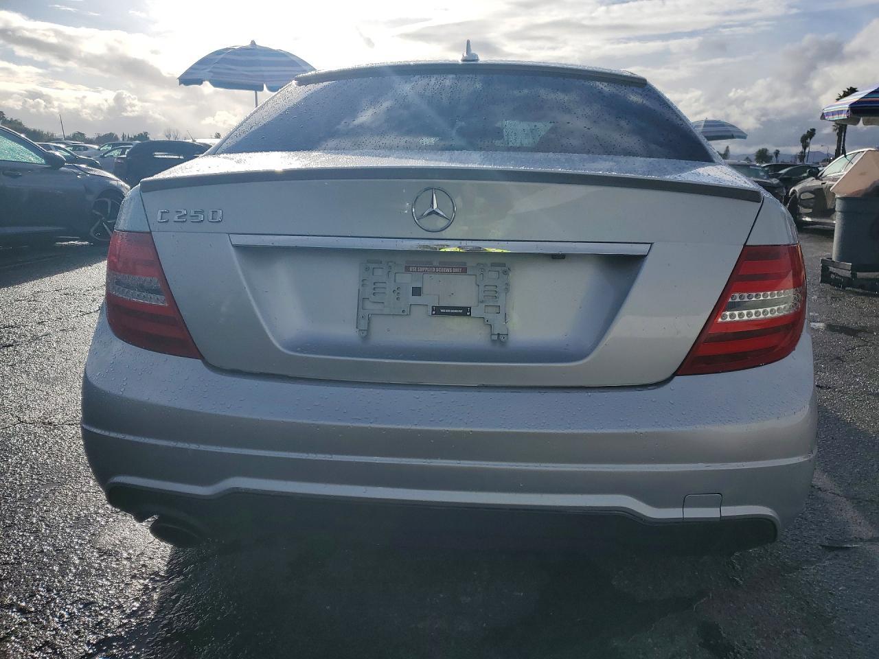2014 Mercedes-Benz C 250 - zdjęcie 6