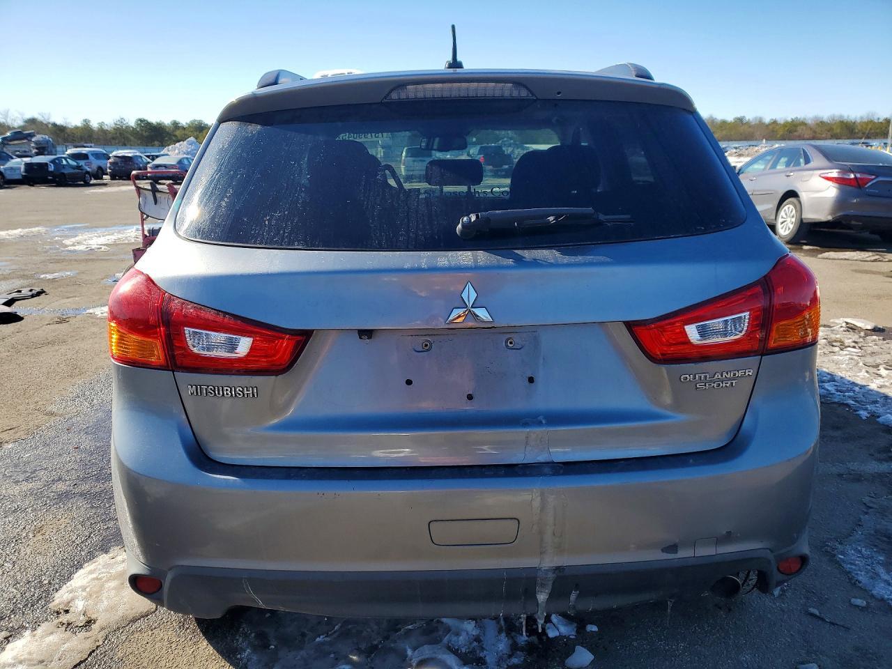 2013 Mitsubishi Outlander Sport Se - zdjęcie 6