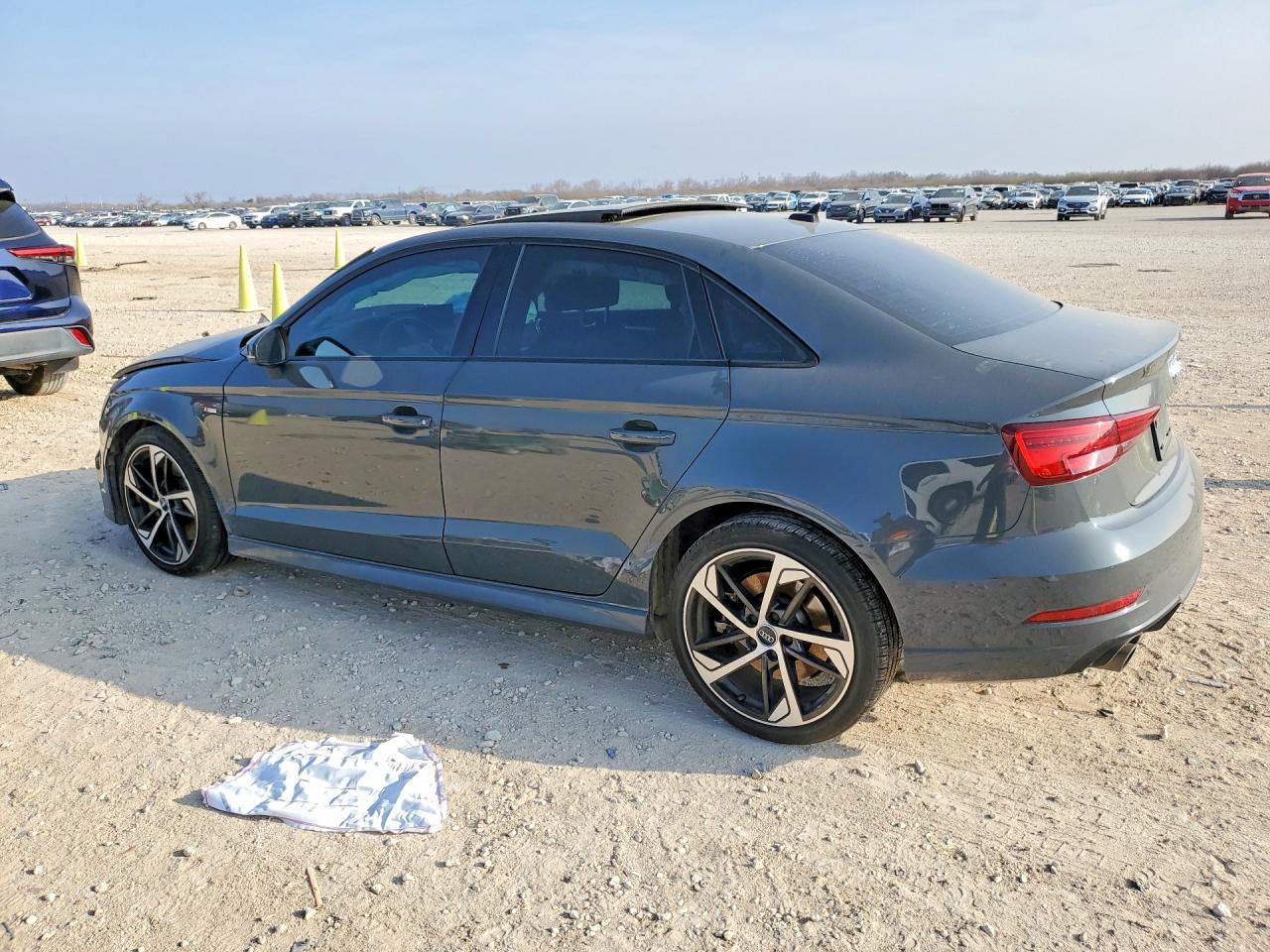 2020 Audi A3 S-Line Premium - zdjęcie 2