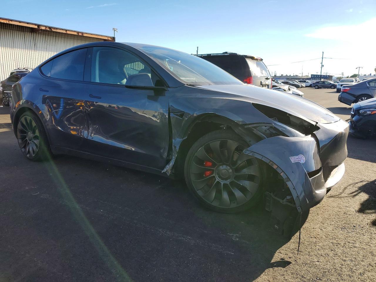 2023 Tesla Model Y - zdjęcie 4