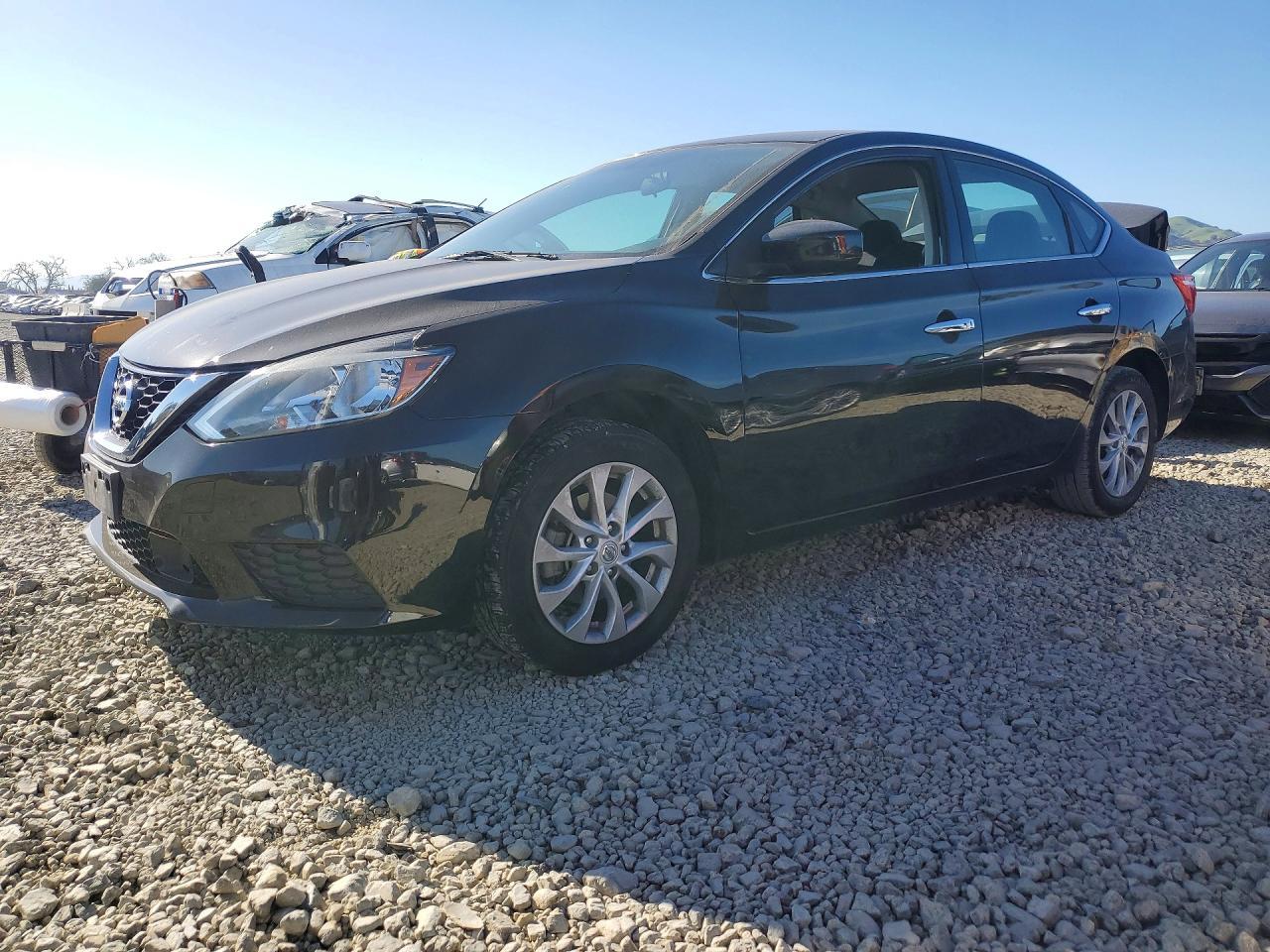 2019 Nissan Sentra S - zdjęcie główne