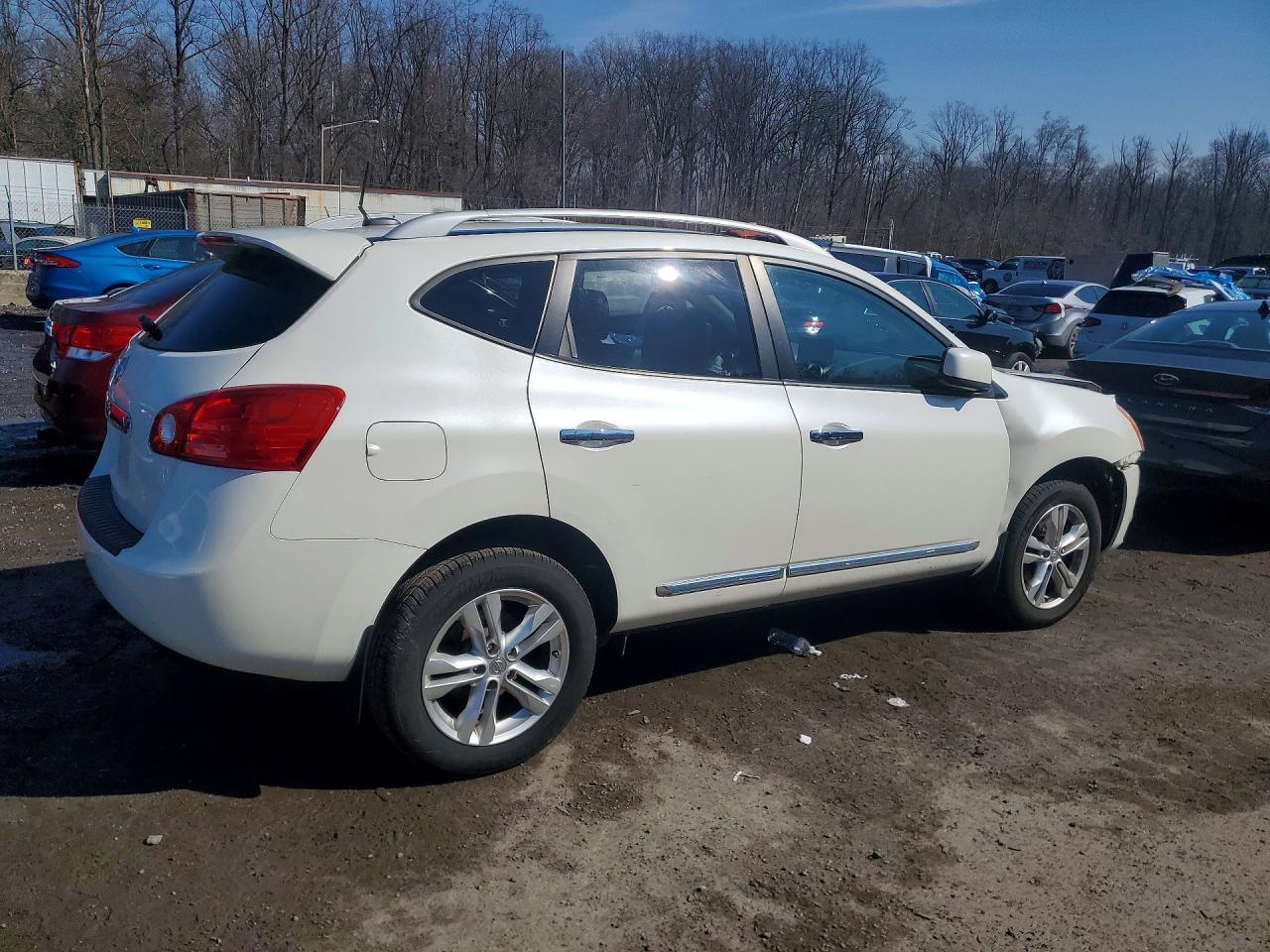 2013 Nissan Rogue S - zdjęcie 3