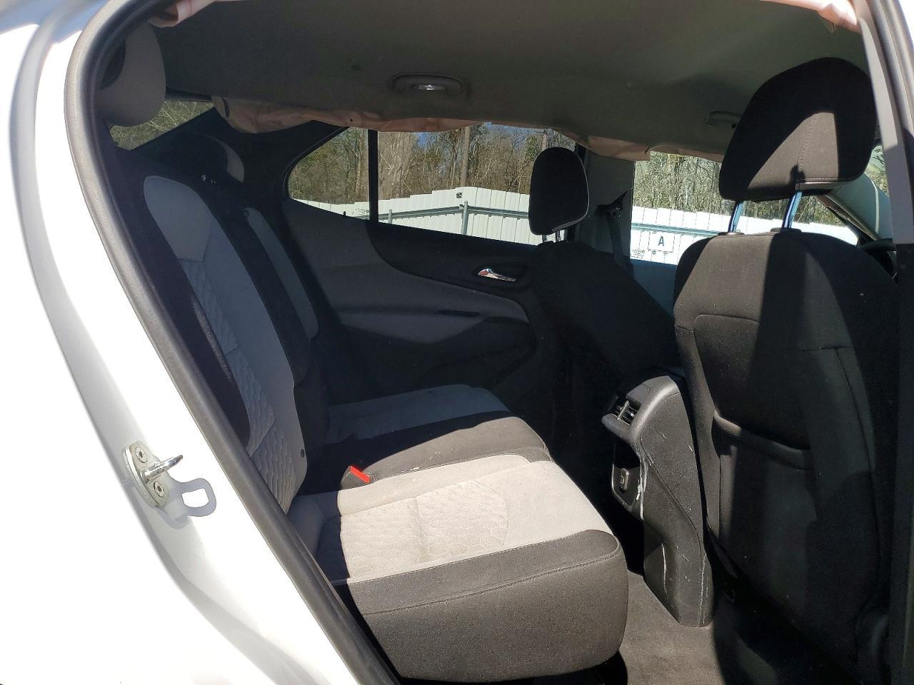 2020 Chev Equinox - zdjęcie 11