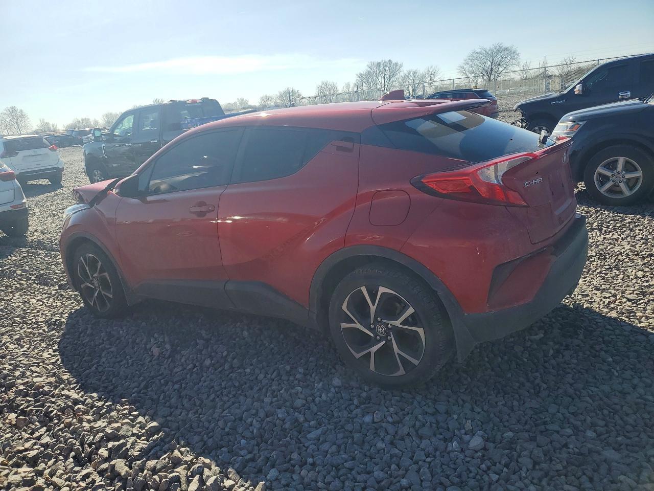 2021 Toyota C-Hr Xle - zdjęcie 2