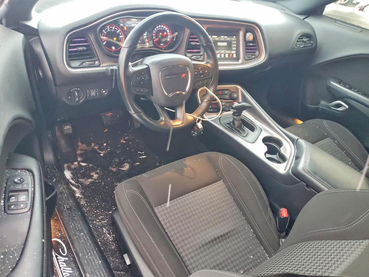 2021 Dodge Challenger Sxt - zdjęcie 8