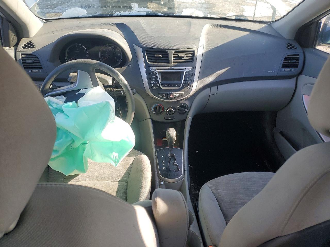 2016 Hyundai Accent Se - zdjęcie 8