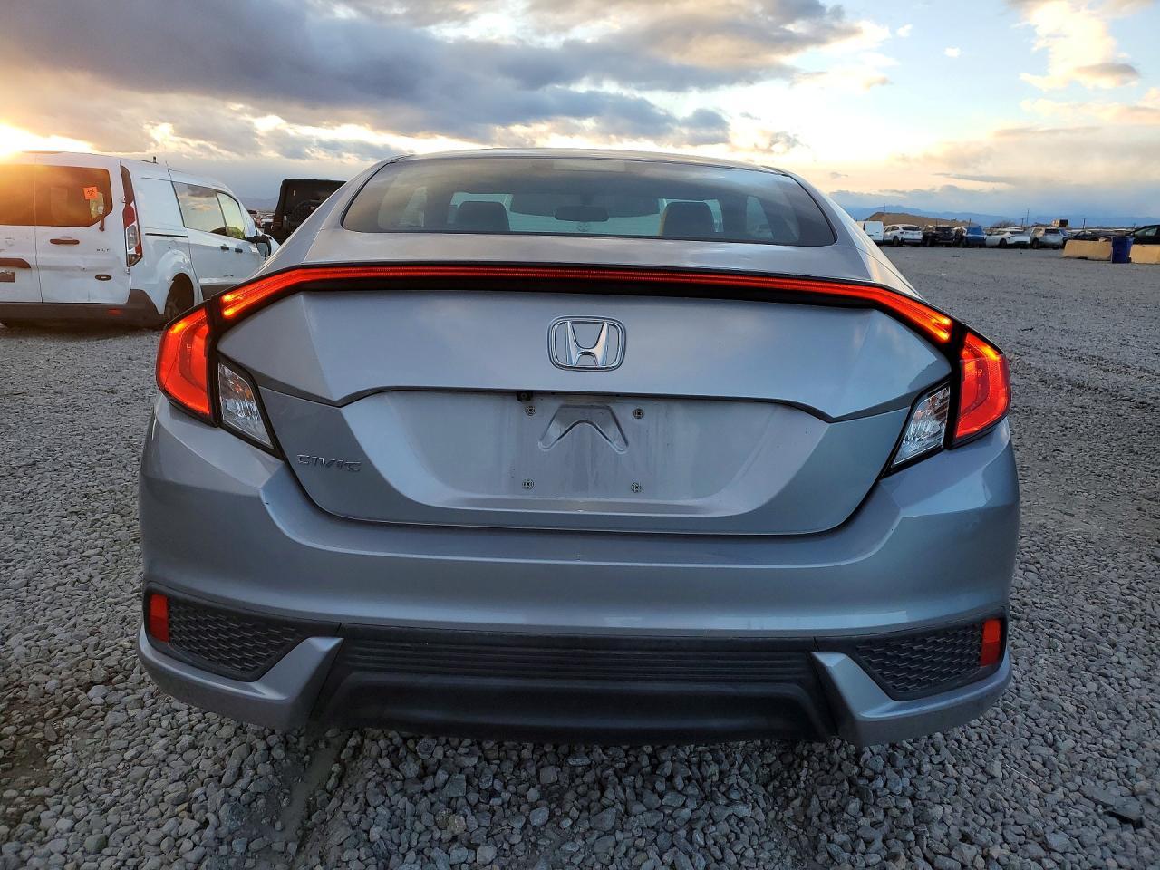 2017 Honda Civic Lx - zdjęcie 6