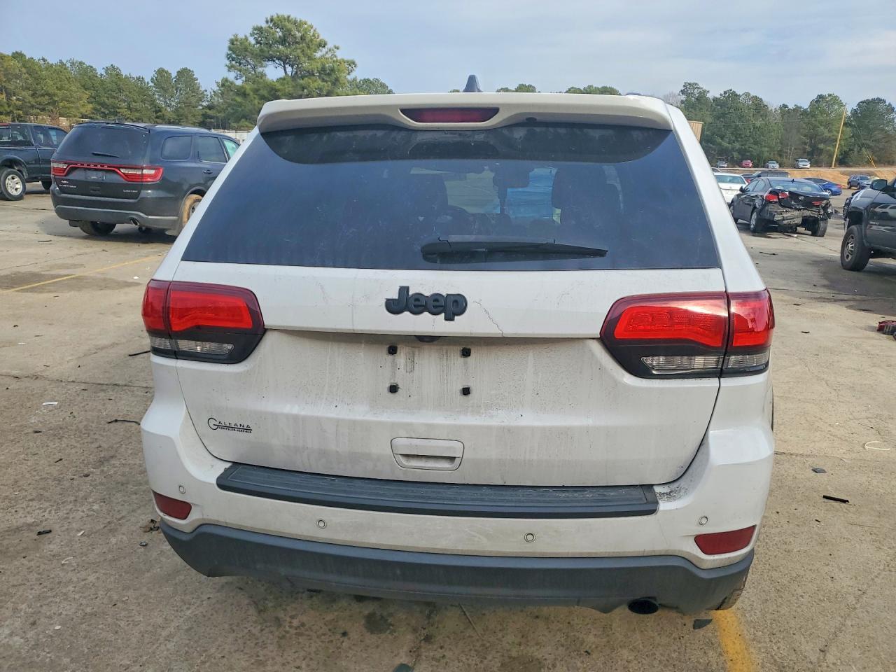 2021 Jeep Grand Cherokee Laredo - zdjęcie 6