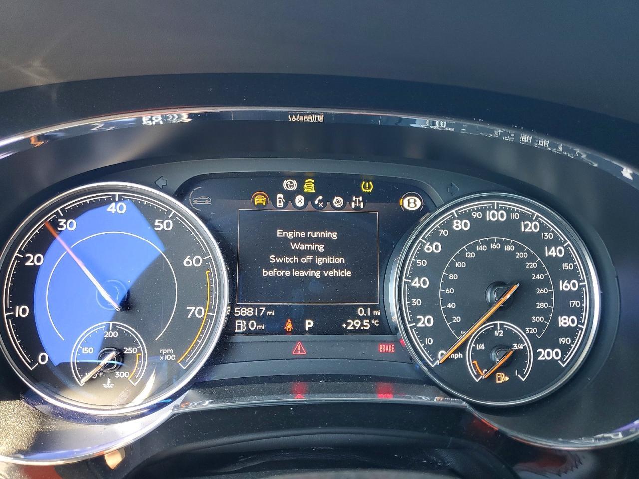 2017 Bentley Bentayga - zdjęcie 9