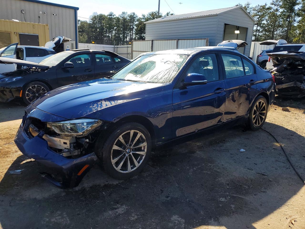 2018 BMW 320 Xi - zdjęcie główne