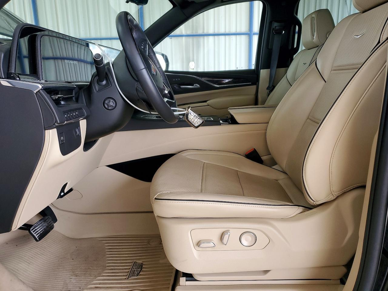 2023 Cadillac Escalade Premium Luxury - zdjęcie 7