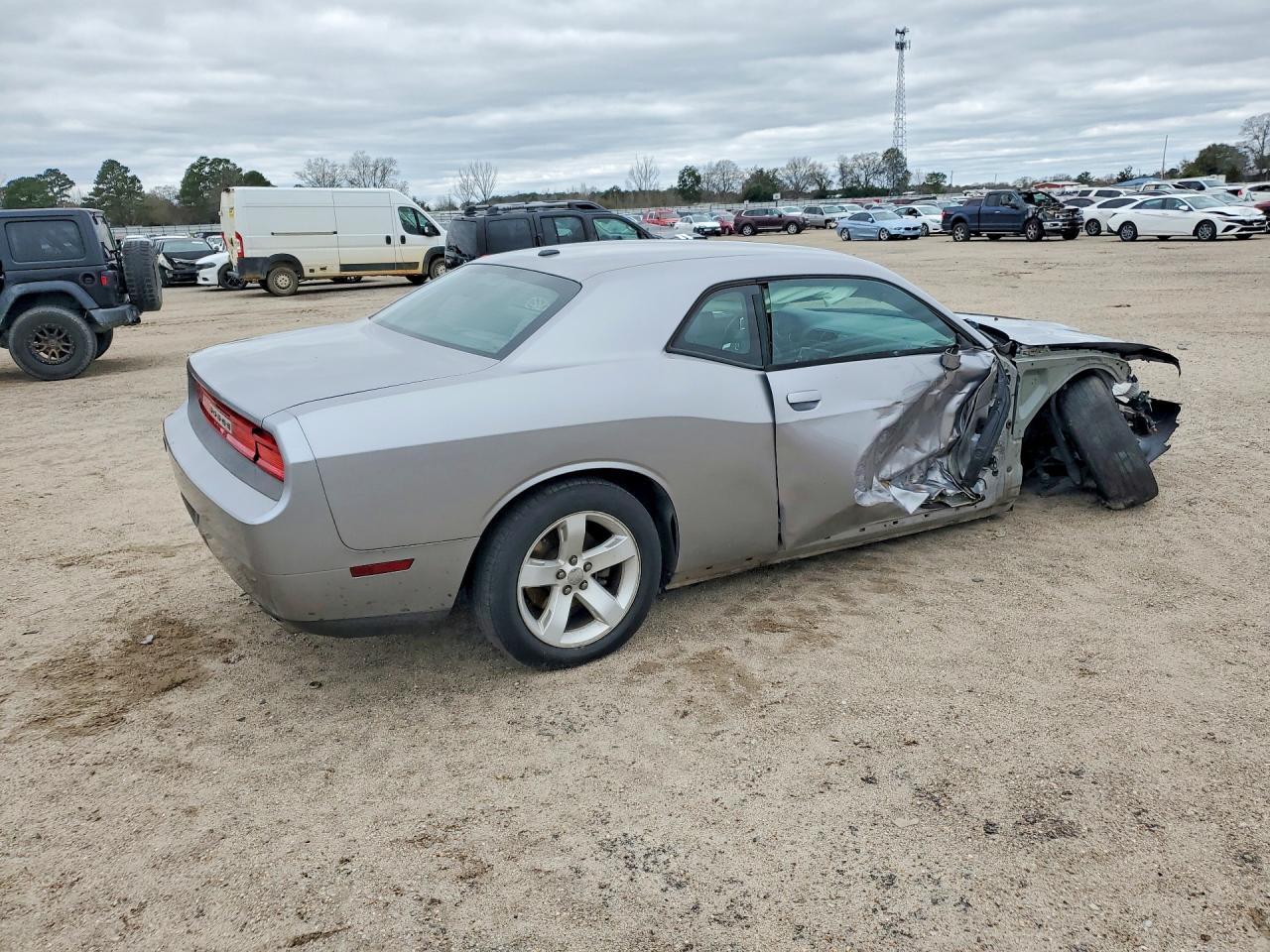 2013 Dodge Challenger Sxt - zdjęcie 3