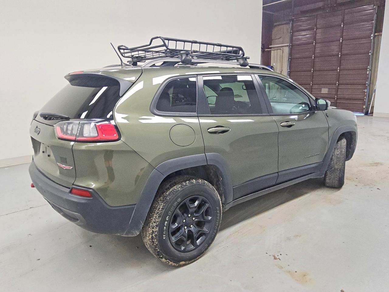 2019 Jeep Cherokee Trailhawk - zdjęcie 3