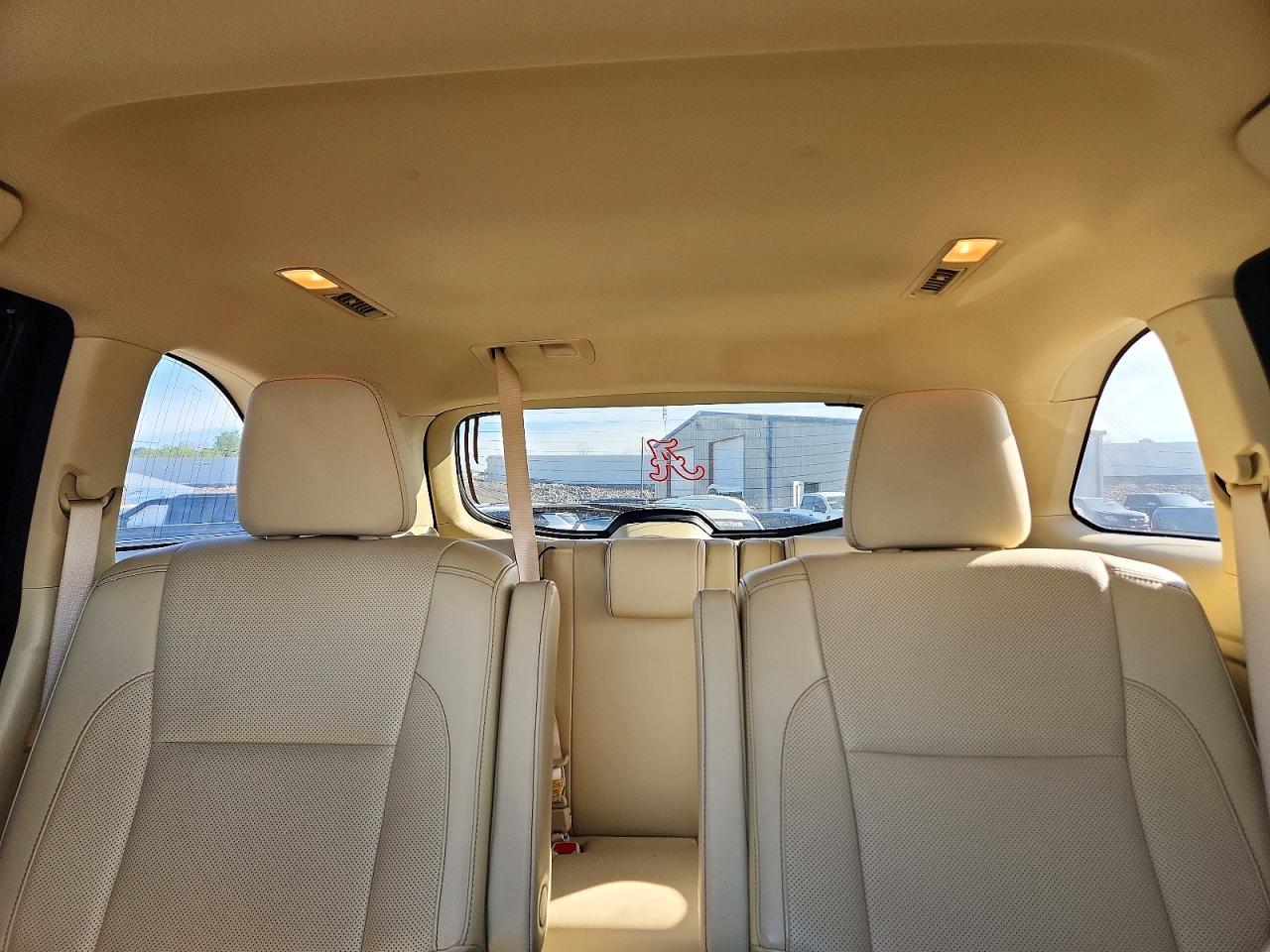 2016 Toyota Highlander Limited - zdjęcie 10