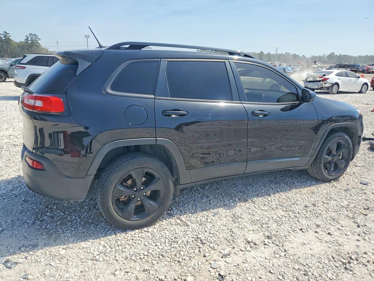 2018 Jeep Cherokee Latitude - zdjęcie 3