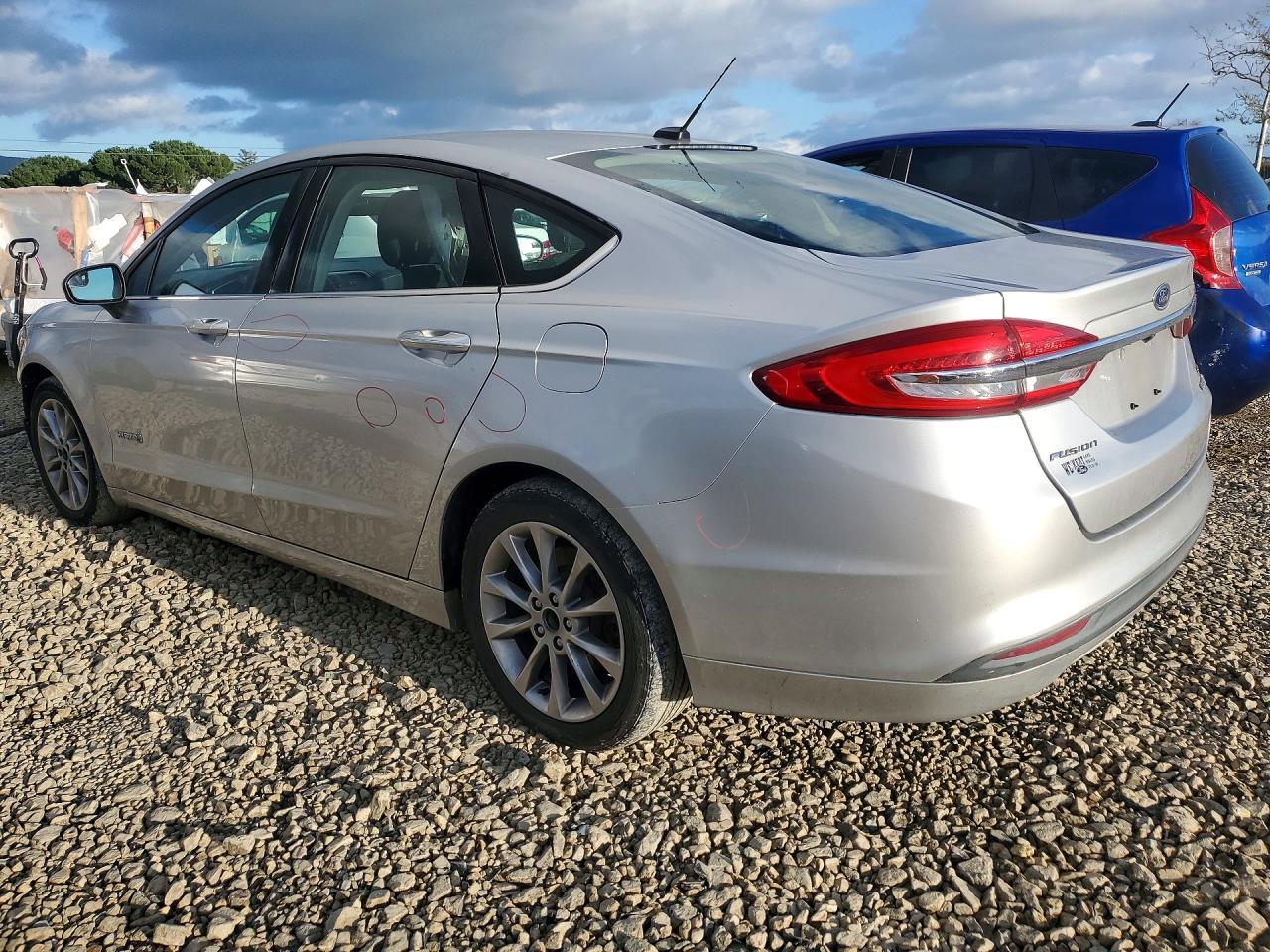 2017 Ford Fusion Se Hybrid - zdjęcie 2
