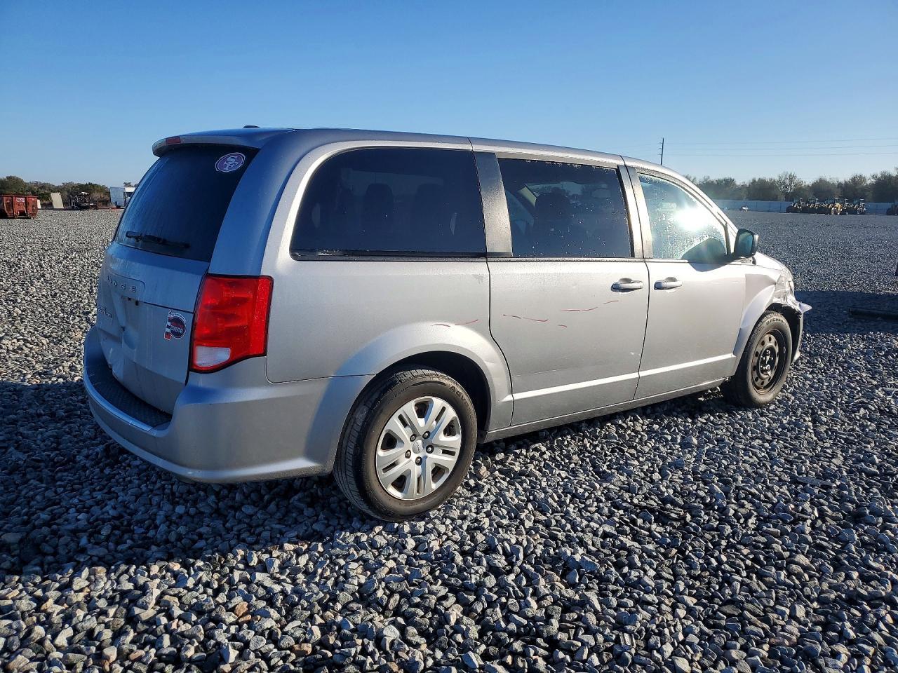 2018 Dodge Grand Caravan Se - zdjęcie 3