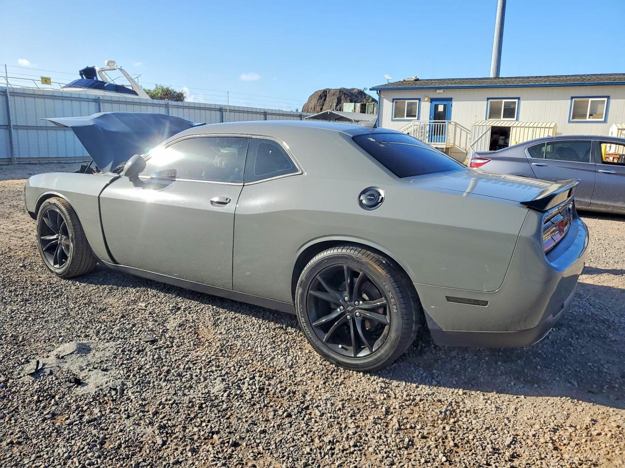 2017 Dodge Challenger Sxt - zdjęcie 2