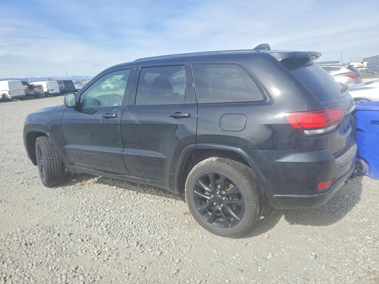 2020 Jeep Grand Cherokee Laredo - zdjęcie 2