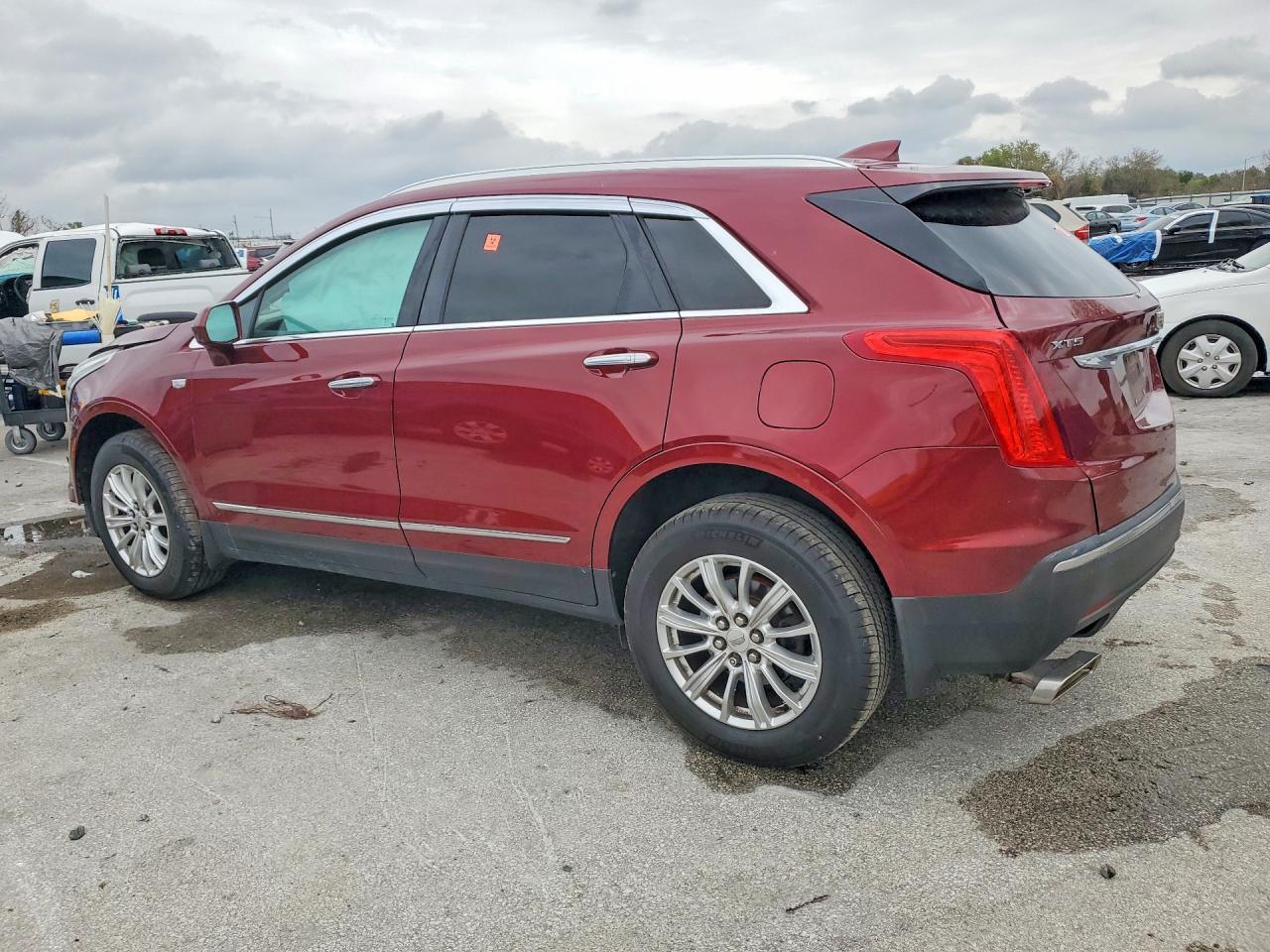 2017 Cadillac Xt5 - zdjęcie 2