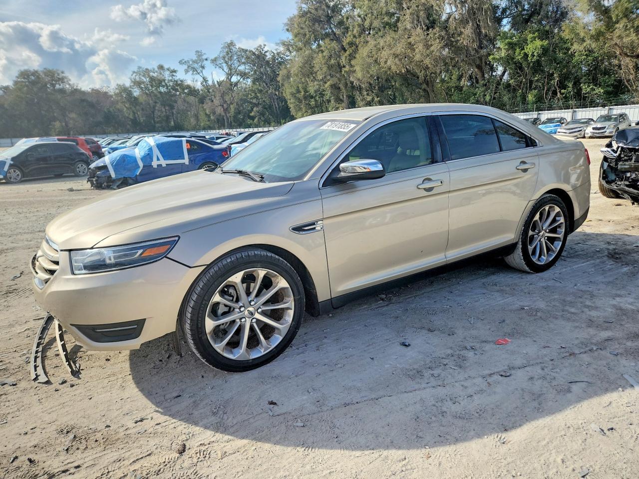 2018 Ford Taurus Limited - zdjęcie główne