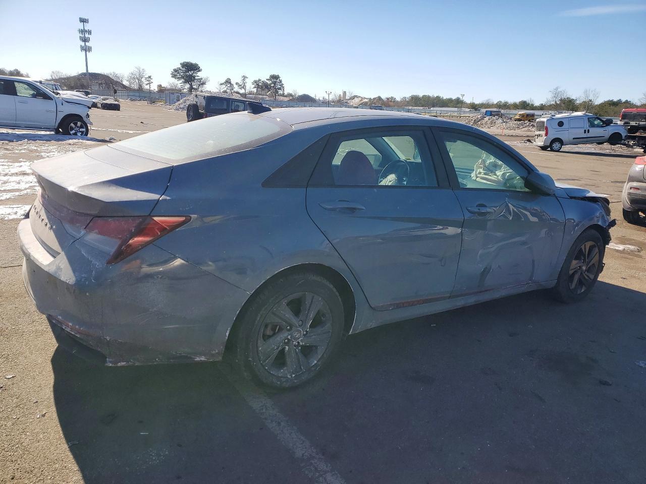 2021 Hyundai Elantra Sel - zdjęcie 3
