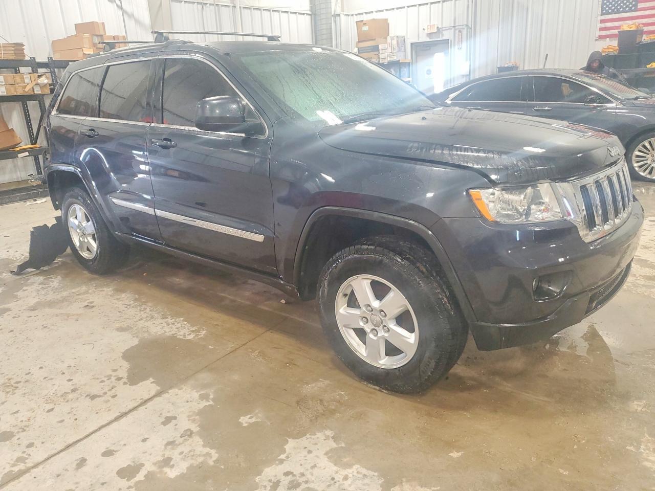 2013 Jeep Grand Cherokee Laredo - zdjęcie 4