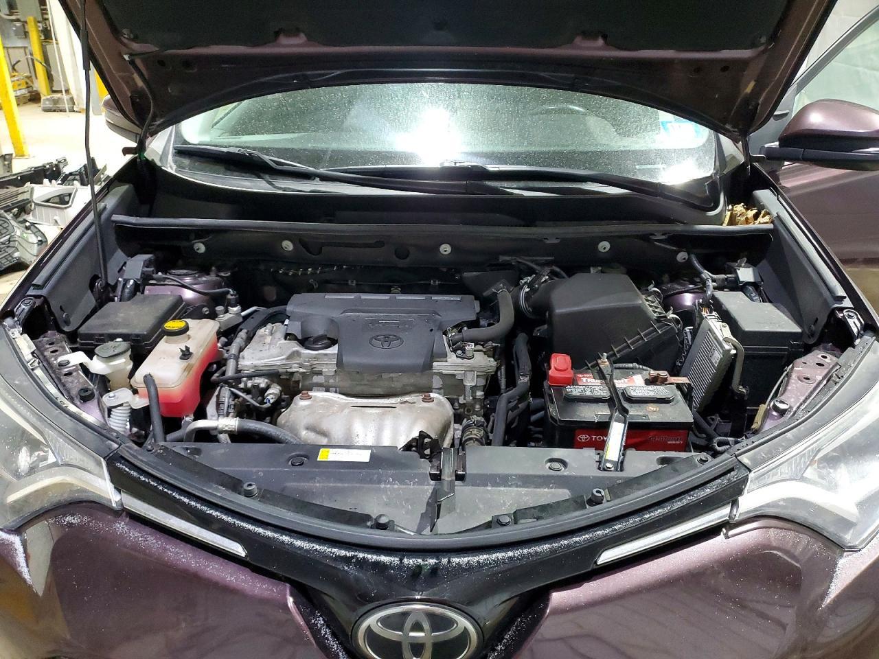 2018 Toyota Rav4 Adventure - zdjęcie 12