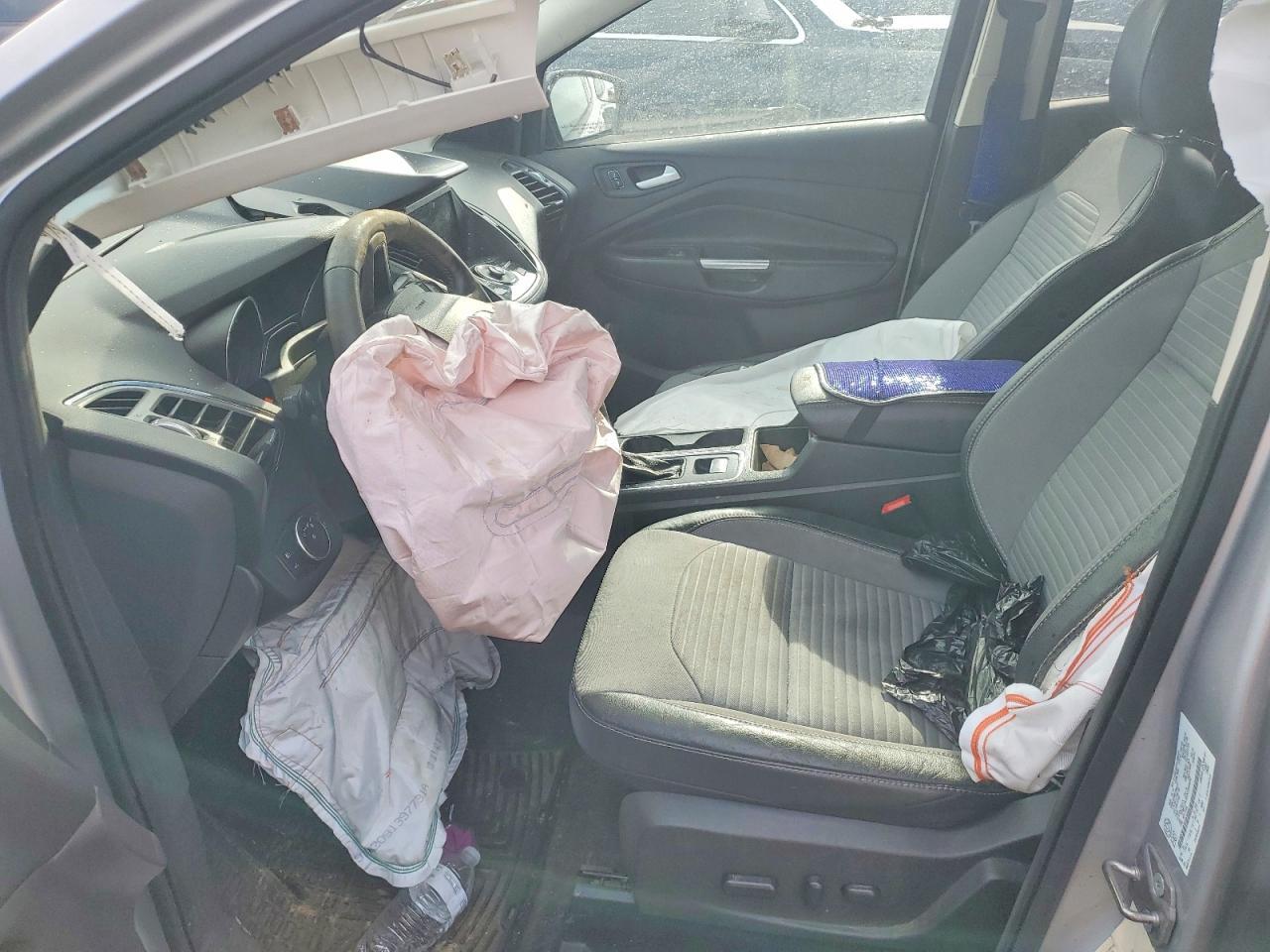 2019 Ford Escape Titanium - zdjęcie 7
