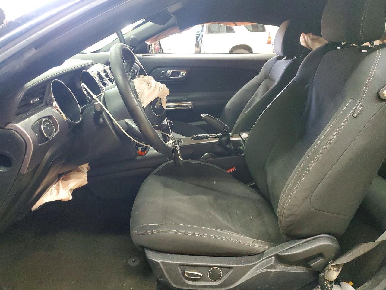 2015 Ford Mustang - zdjęcie 7