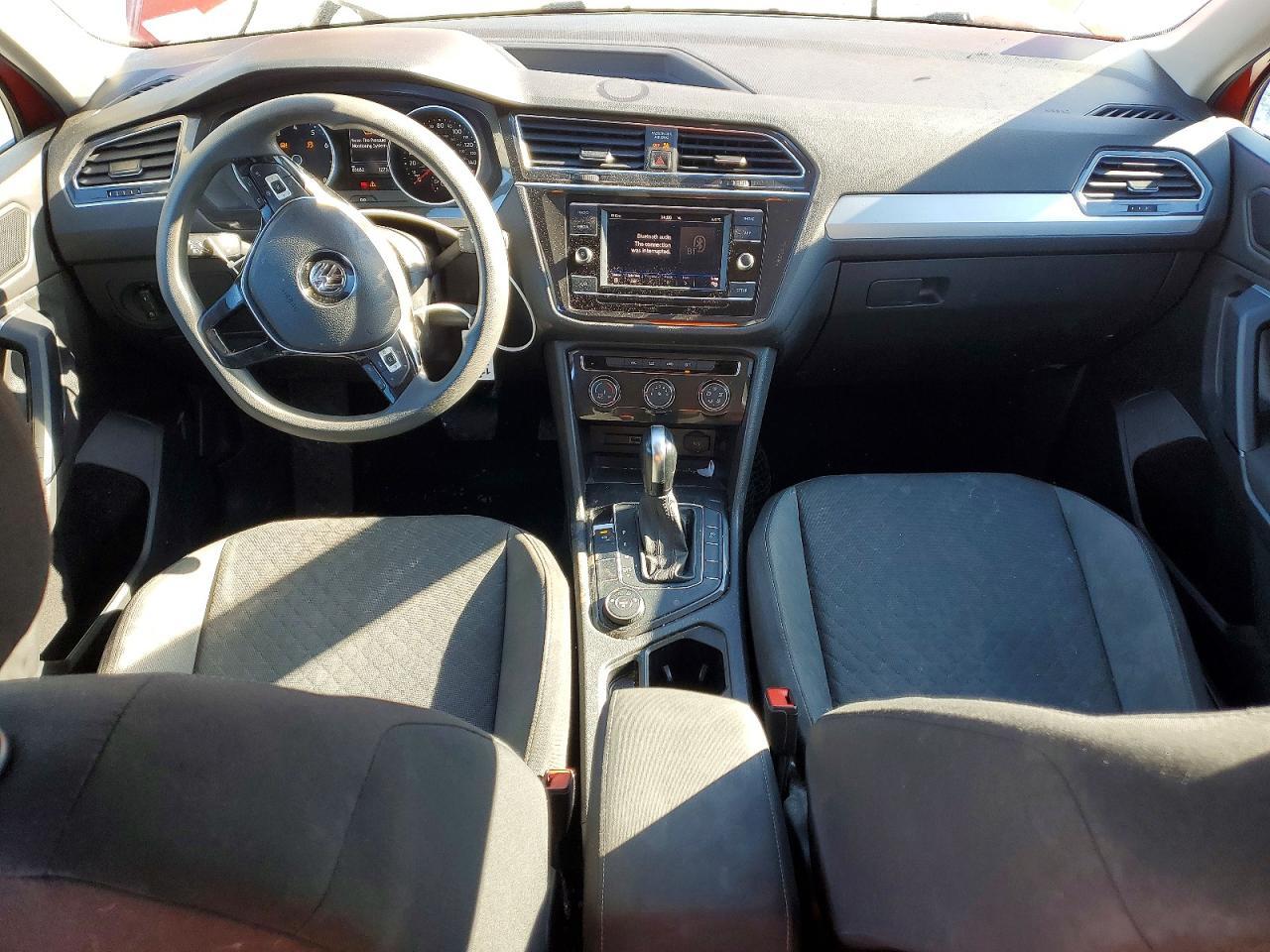 2019 Volkswagen Tiguan S - zdjęcie 8