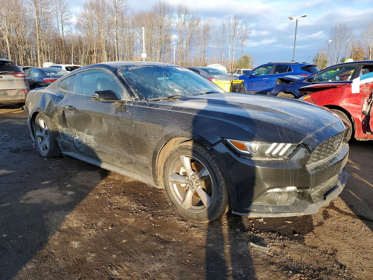 2016 Ford Mustang - zdjęcie 4