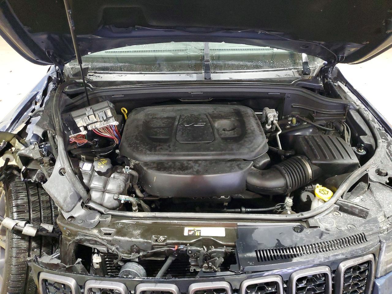 2021 Jeep Grand Cherokee Overland - zdjęcie 12