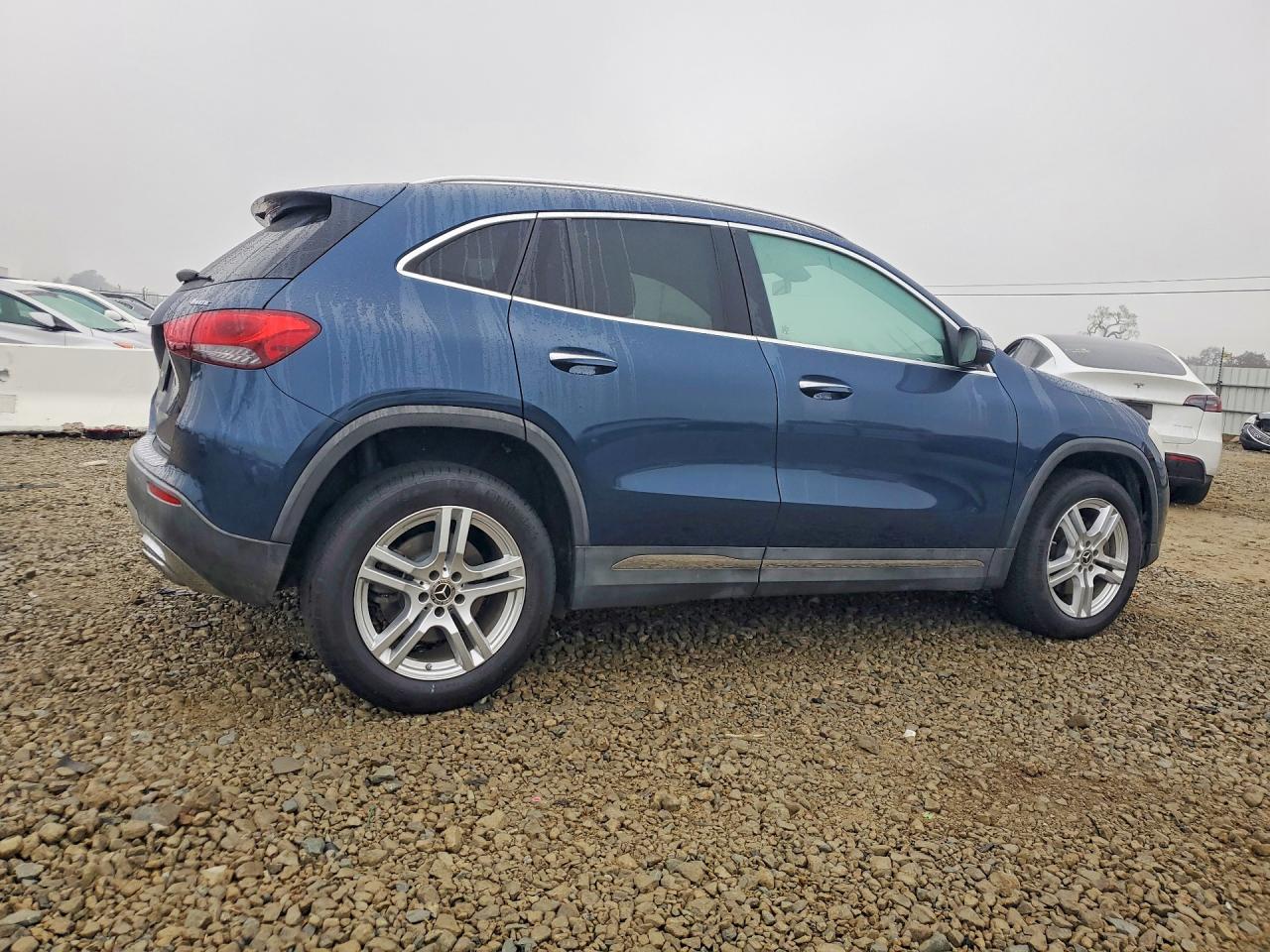 2021 Mercedes-Benz Gla 250 4Matic - zdjęcie 3