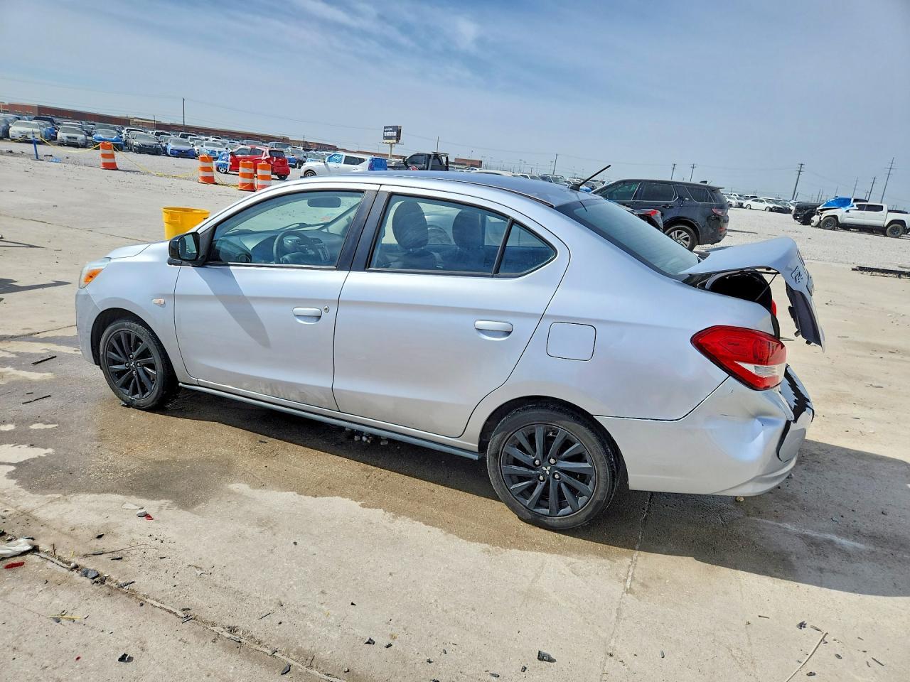 2020 Mitsubishi Mirage G4 Se - zdjęcie 2