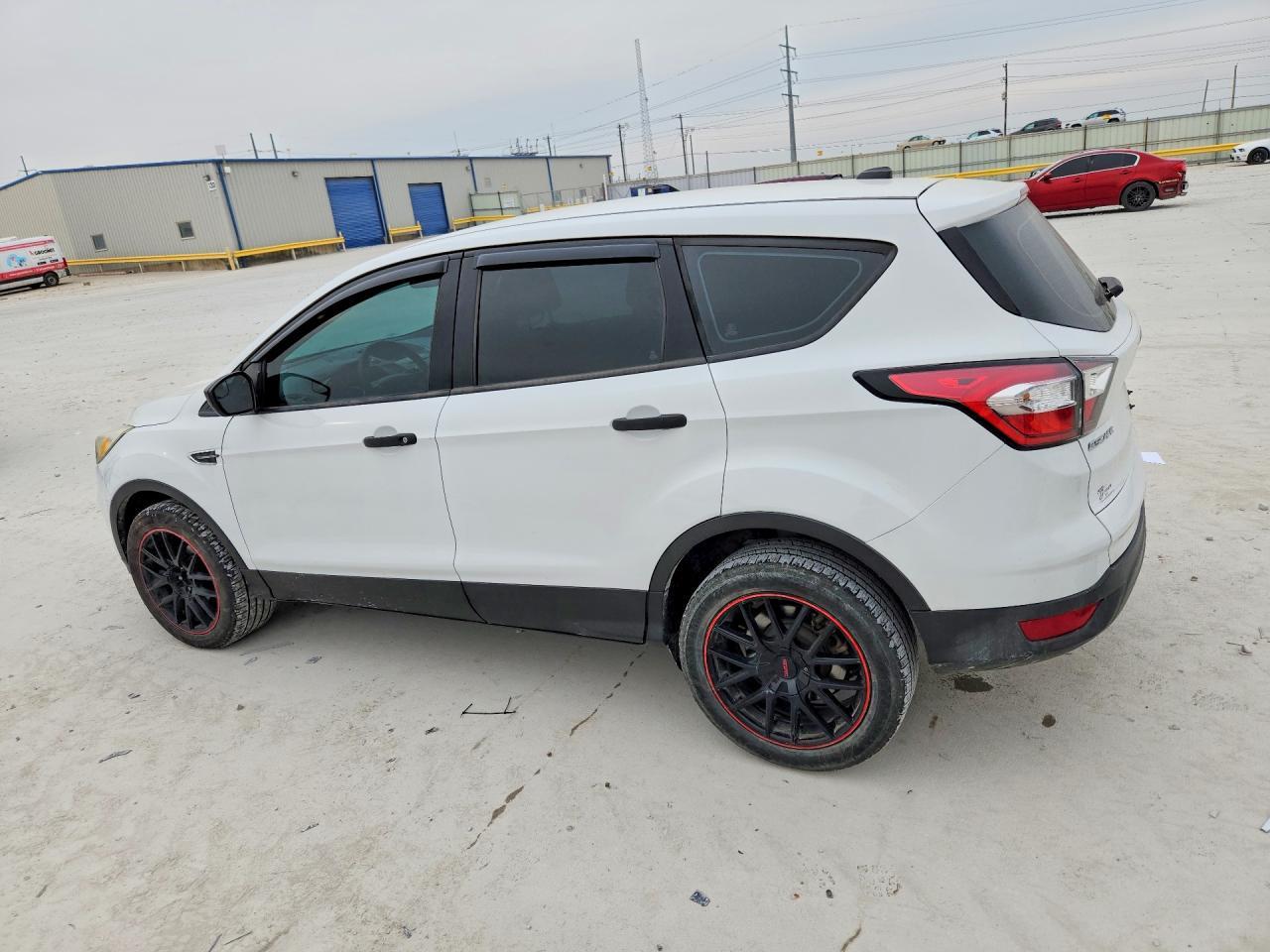 2017 Ford Escape S - zdjęcie 2