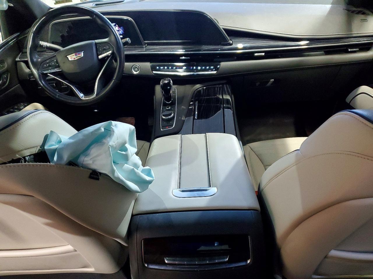 2022 Cadillac Escalade Sport - zdjęcie 8