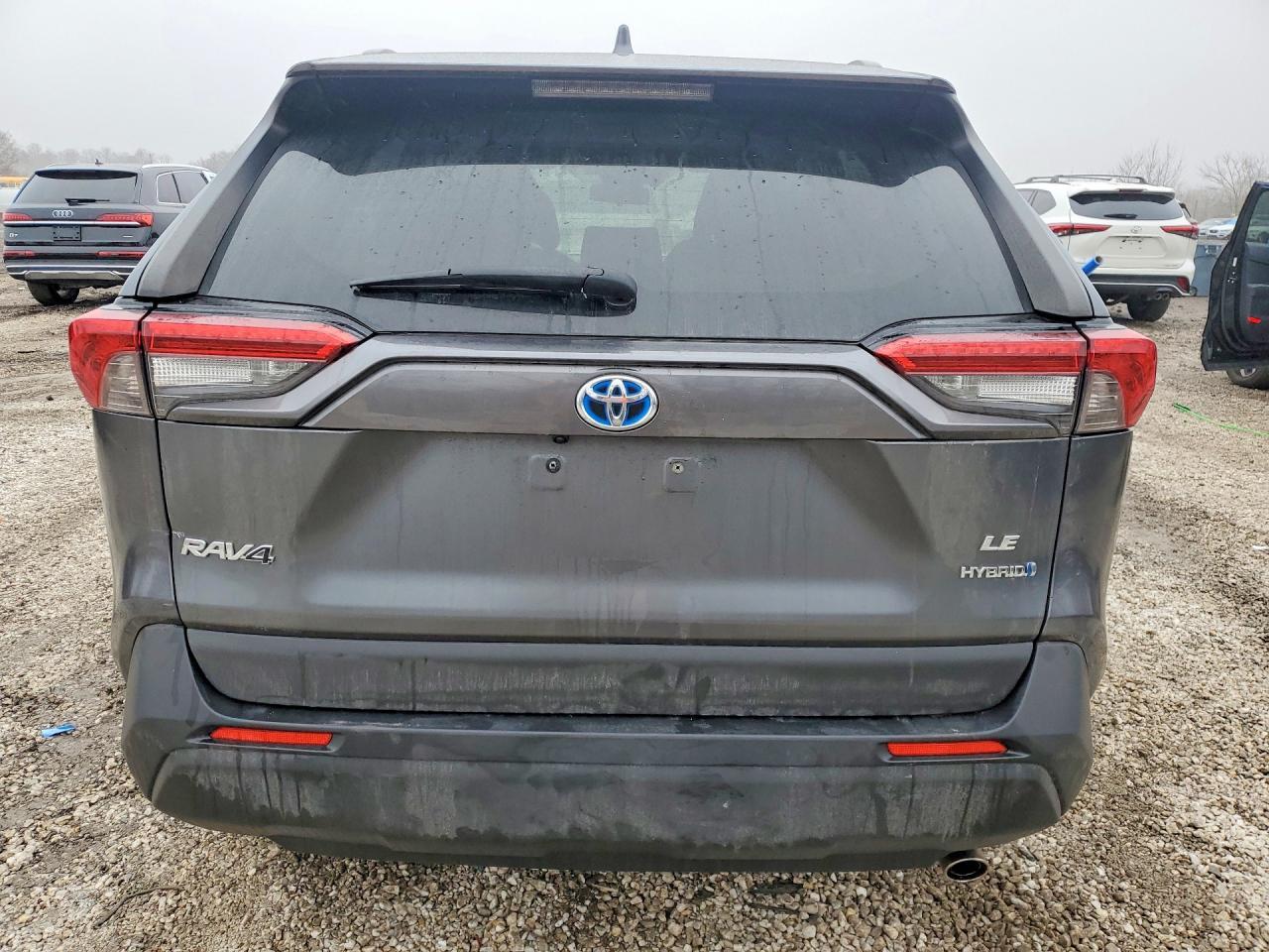 2019 Toyota Rav4 Hybrid Le - zdjęcie 6