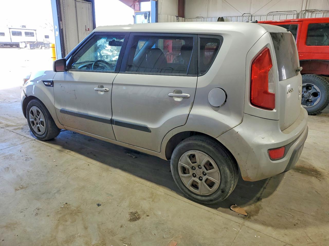 2013 Kia Soul Base - zdjęcie 2