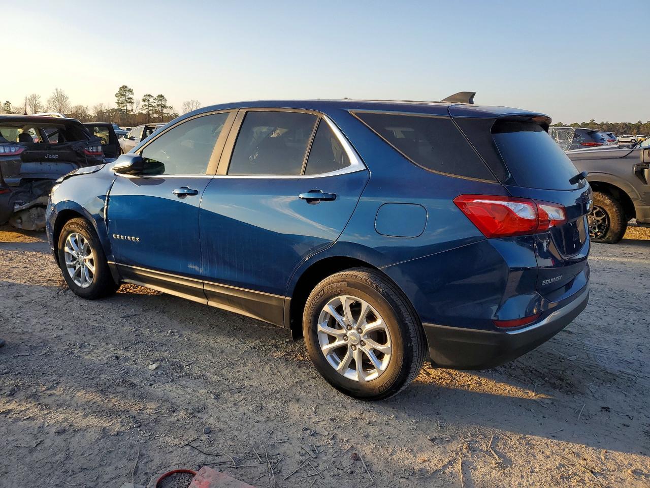 2021 Chevrolet Equinox Lt - zdjęcie 2