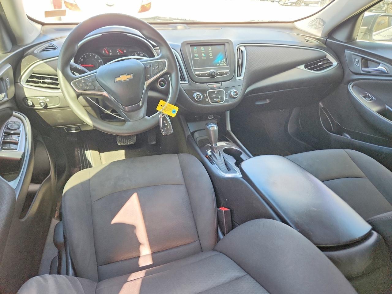 2018 Chevrolet Malibu Ls - zdjęcie 8