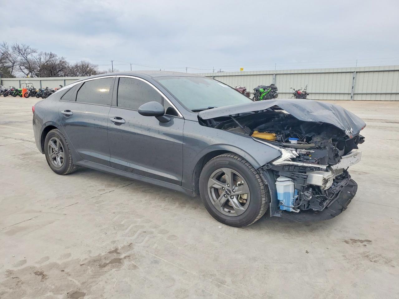 2023 Kia K5 Lxs - zdjęcie 4