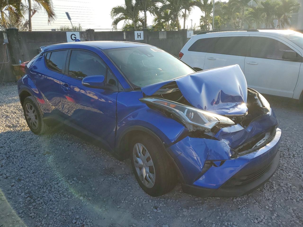 2019 Toyota C-Hr Xle - zdjęcie 4