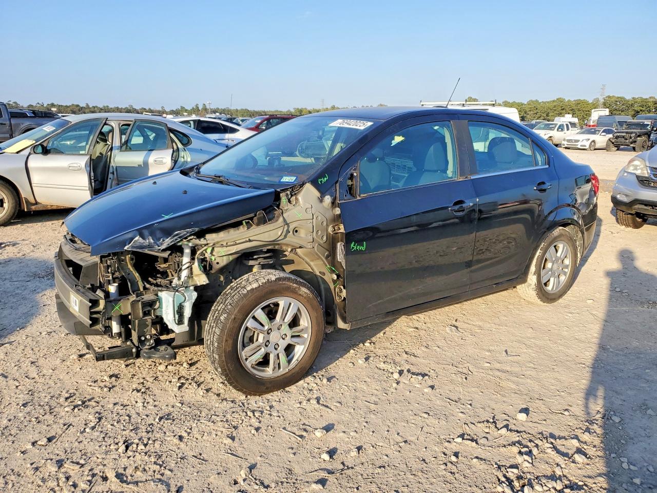 2016 Chevrolet Sonic Lt - zdjęcie główne